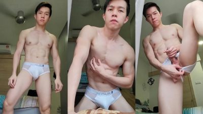 Chinese muscular guy masturbating